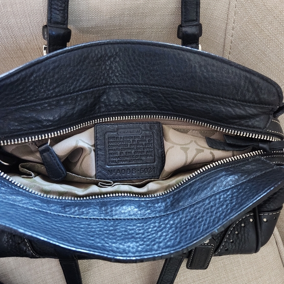 Coach Vintage A06S-5031 Pebbled Leather Bag - Picture 14 of 14